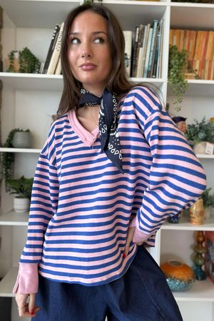 Shoreditch Classic V Sweat Navy & Sweetpea